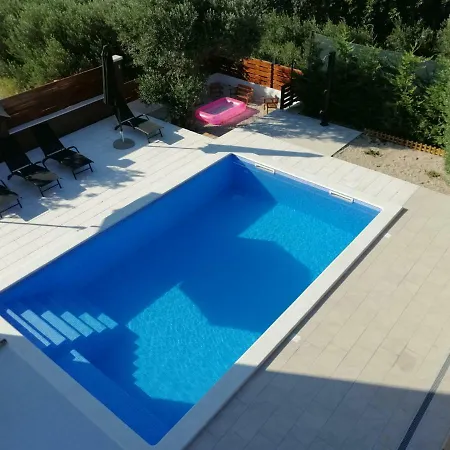Beata - Pool & View *
