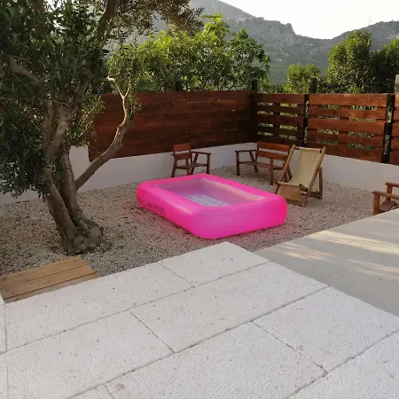 Вилла Beata - Pool & View Klis
